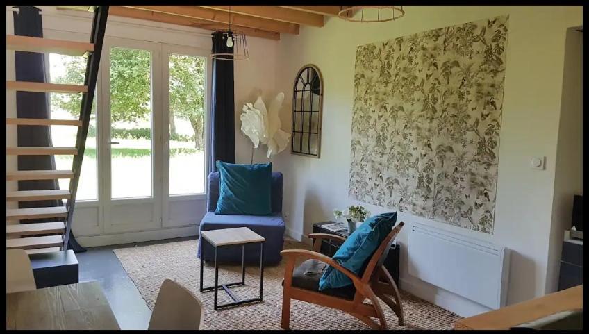 L'Atelier De La Blanchardiere 49520 Bed & Breakfast Le Tremblay Exterior photo